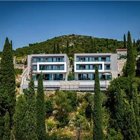 Luxury 5-Bedroom Villa with Sea-Views and Infinity Pool near Dubrovnik – Sleeps 10